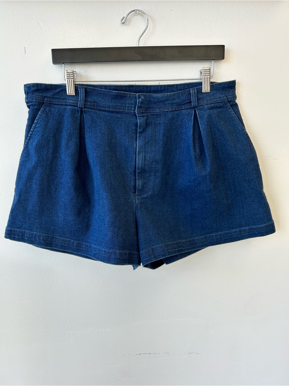 Free People Dark Blue Pleated Denim Shorts